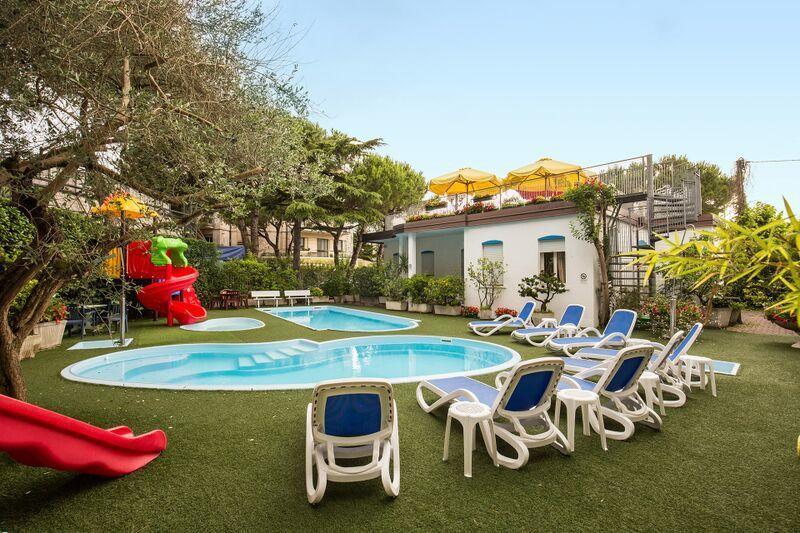 Hotel Manzoni Lido di Jesolo Ngoại thất bức ảnh