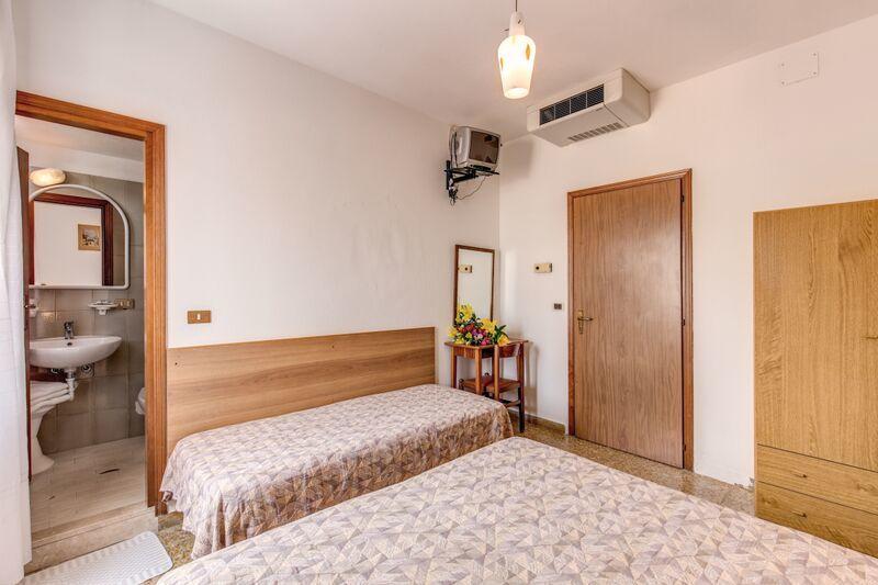 Hotel Manzoni Lido di Jesolo Phòng bức ảnh