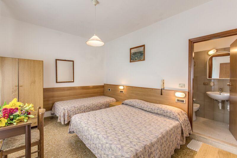 Hotel Manzoni Lido di Jesolo Ngoại thất bức ảnh
