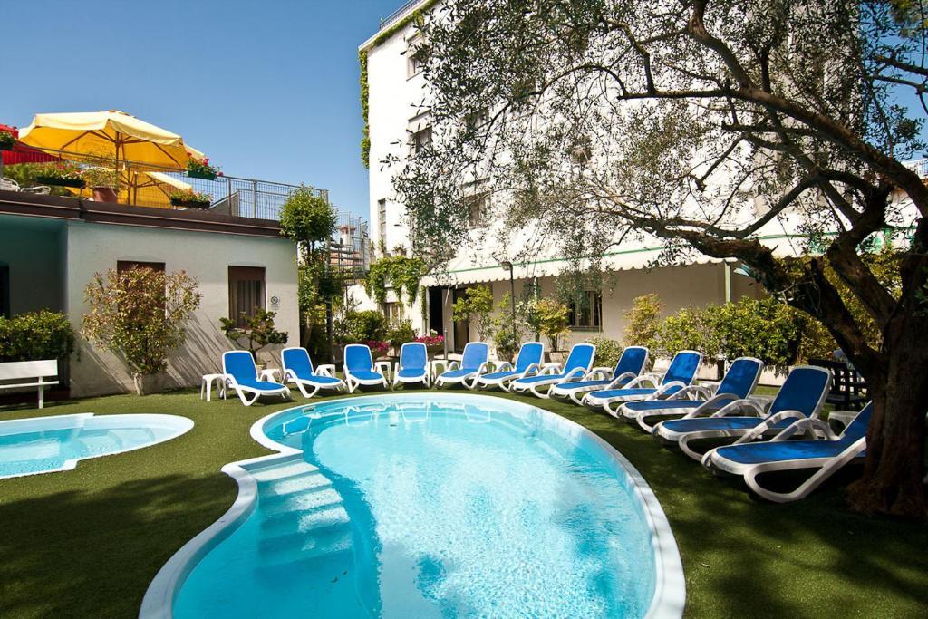 Hotel Manzoni Lido di Jesolo Ngoại thất bức ảnh